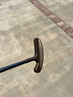 Vintage Acushnet Bullseye Putter FL 5S, designed by John Reuter Jr.- Made in the USA.