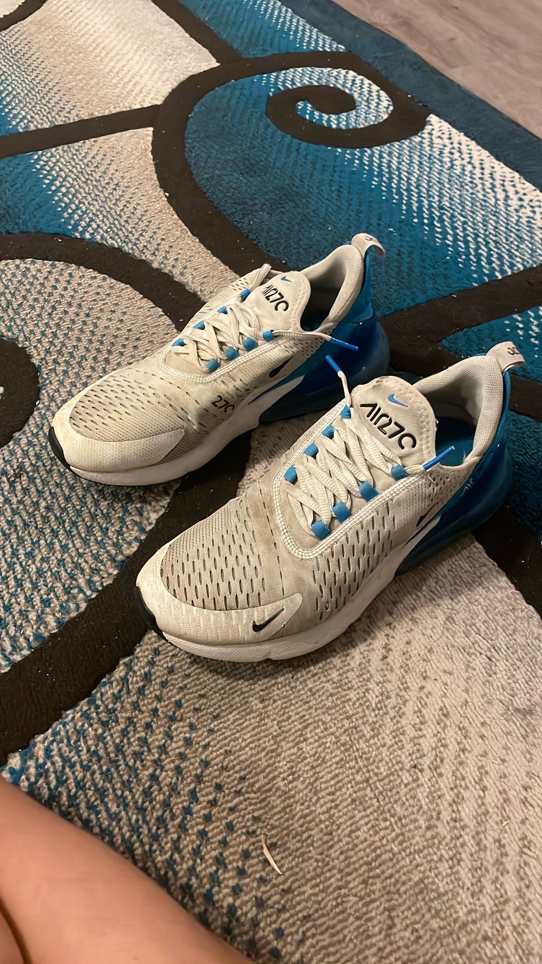 Air max 270s