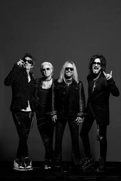 Motley crue tickets
