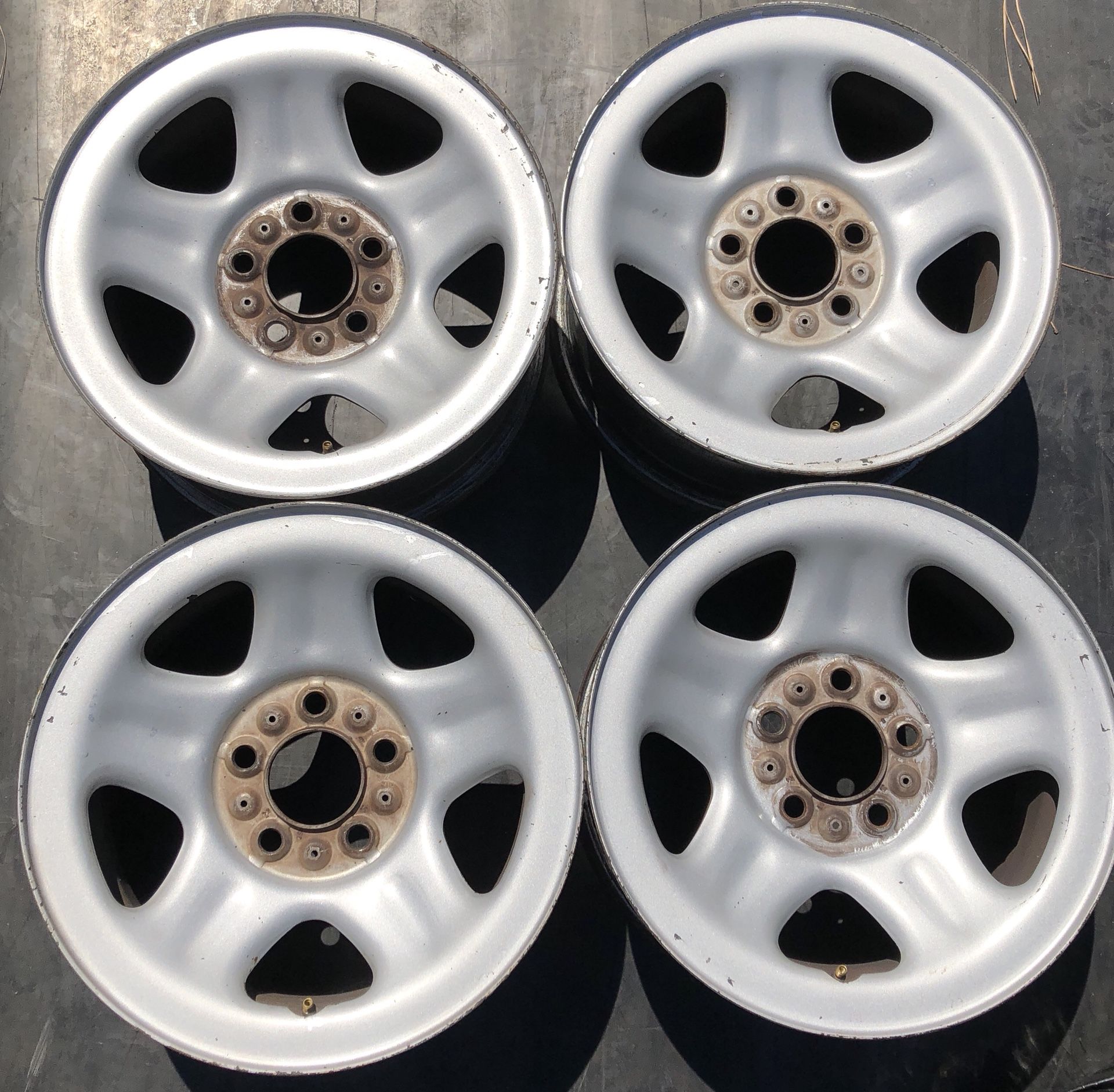Set of 4 Jeep Cherokee XJ Factory OEM 15” Wheels