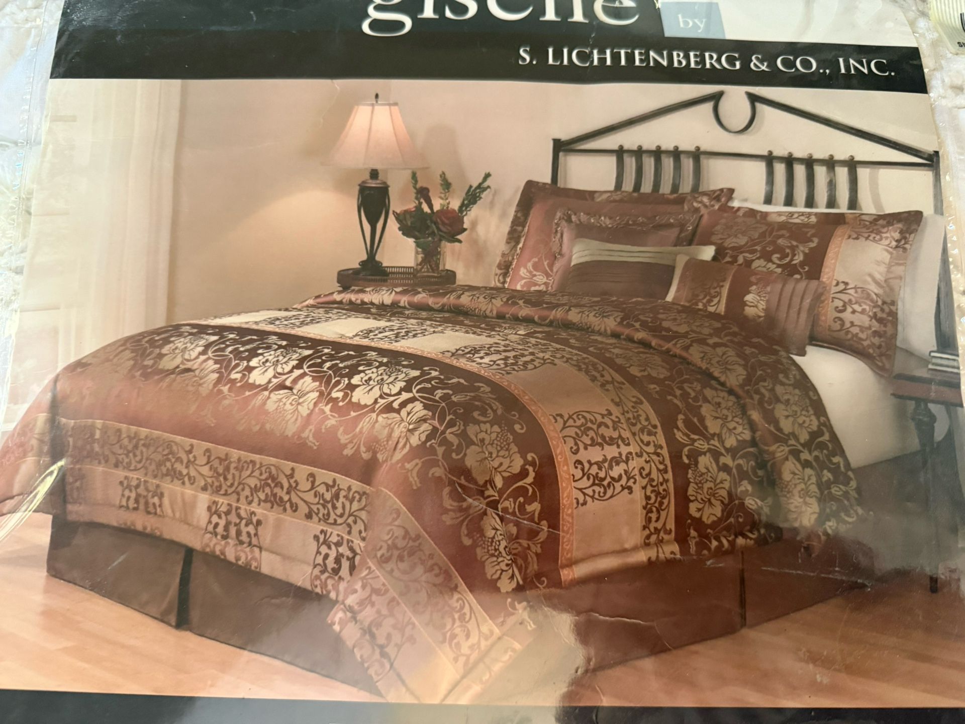 Queen Size Comforter