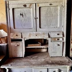 Vintage - Antique Farmhouse hutch - Amish Hoosier Cabinet Hutch