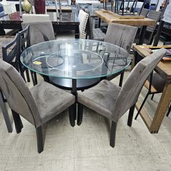 Nice Dining Table Set 