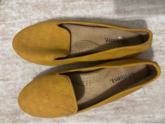 Women’s shoes