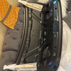 G82 M4 OEM carbon fiber trunk