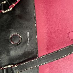 dooney and bourke black and pink purse
