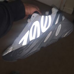 Yeezys 700