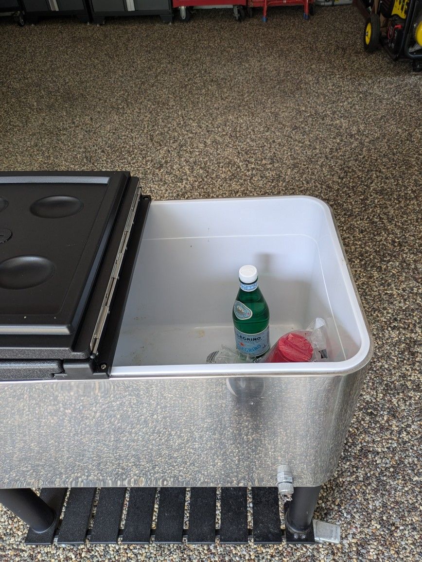 65qt Stainless steel Beverage Cooler 