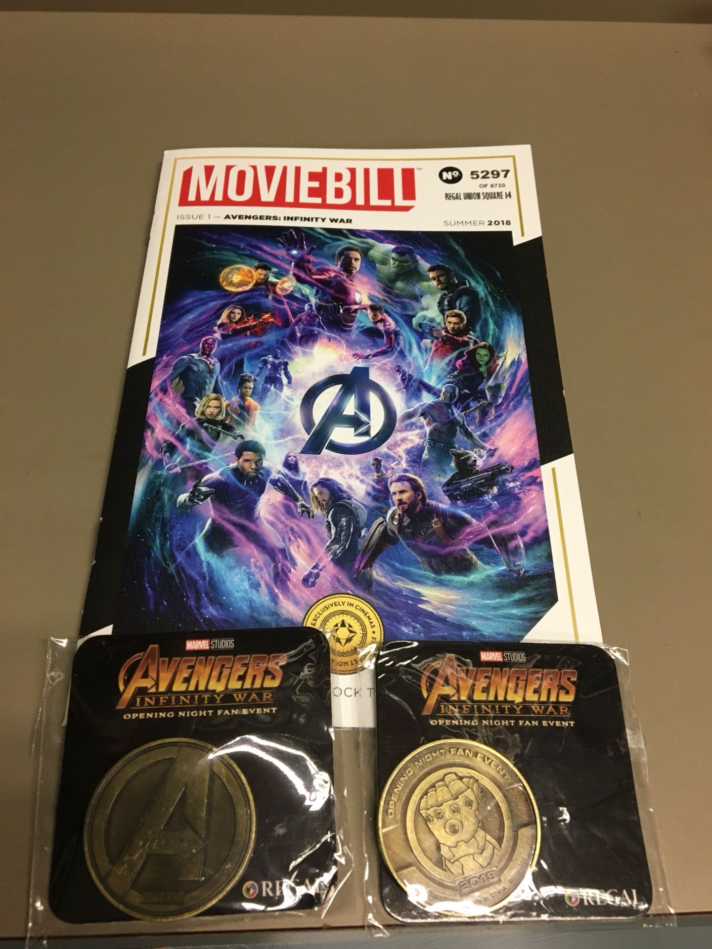 AVENGERS INFINITY WAR Regal Cinema Fan Event GOLD Coin & Moviebill