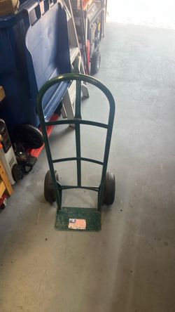 Hand Truck or Two Wheel Dolly