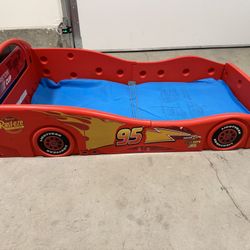 Cars Lightning McQueen kids toddler bed