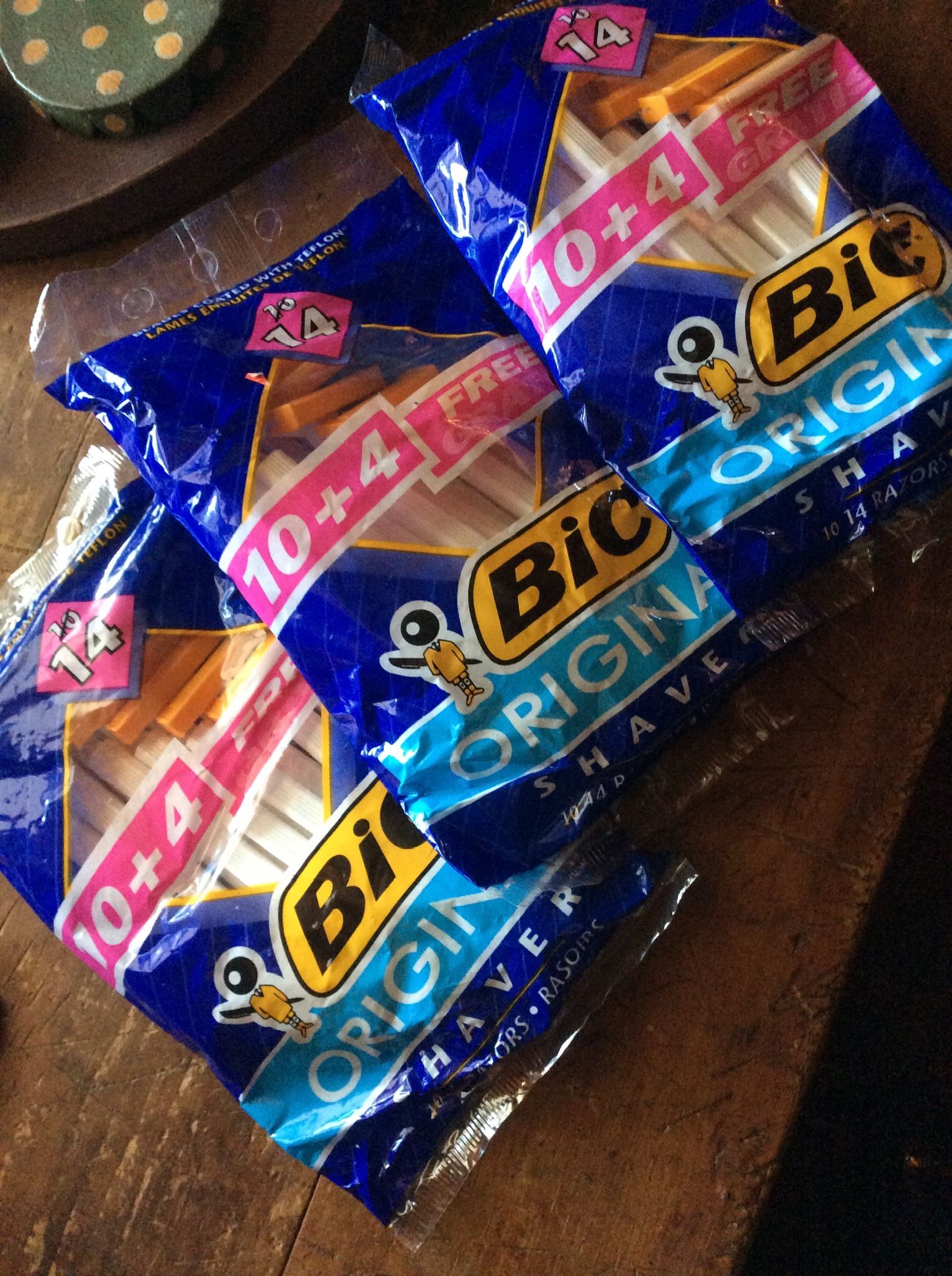 EACH PACK Bid 14-Count Disposable Blades// Have 10 To Sell