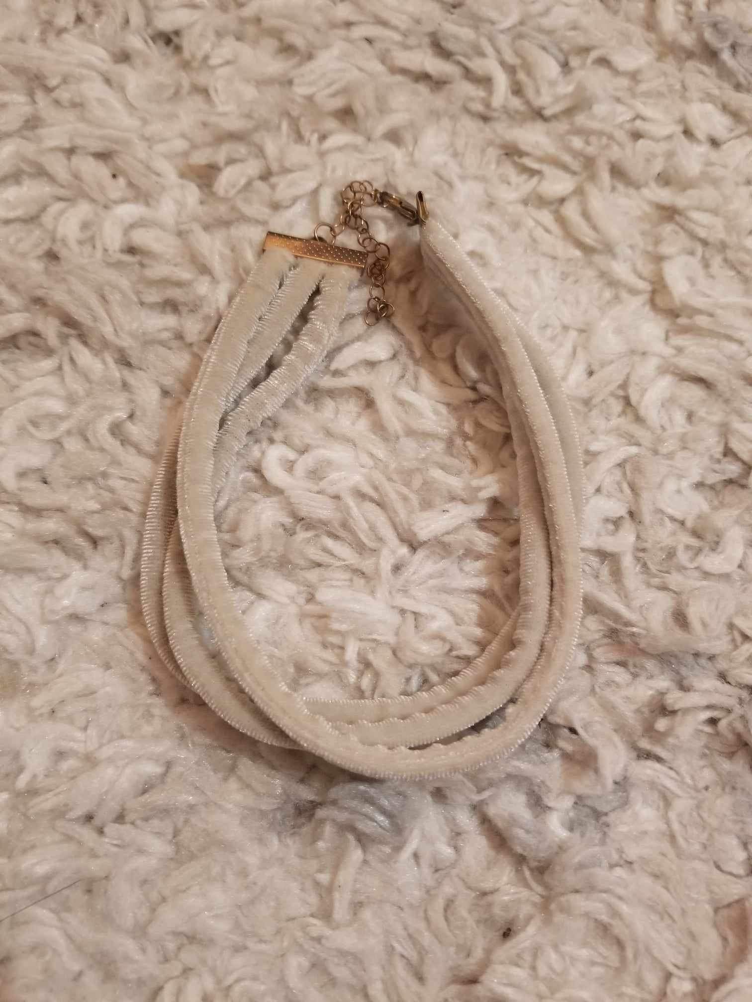 Necklace Chokers