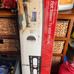 Flat Screen TV Wall Mount Up To 90”