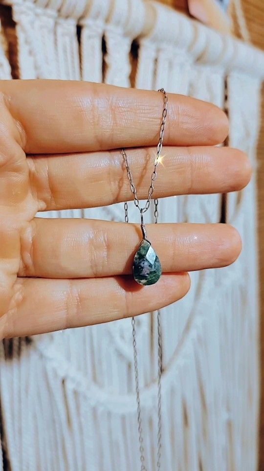 Moss Agate Crystal Necklace 925 Sterling Silver. Green For Your Hearth Chakra 