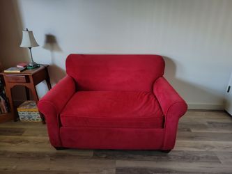 Red velveteen Love Seat/Hide-a-bed