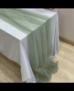 Table Runners With Pearls