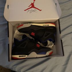 Rare Air Jordan 4 With Gold Lettering 