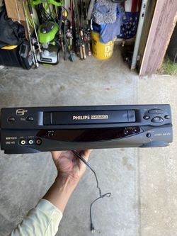 Philips Magnavox VRZ255 AT01 4 Head Hi-Fi VCR No Remote w/ Cables - TESTED