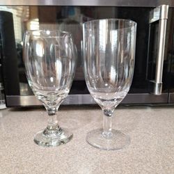 Wedding Glassware, Plate Chargers, and decorative Garland & Flowers