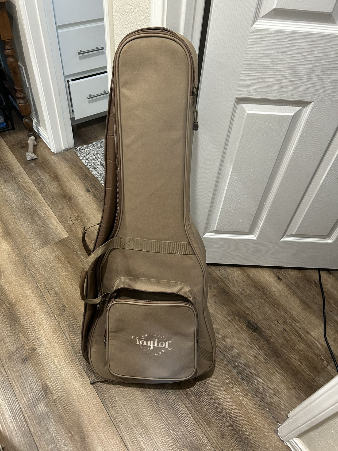 Taylor Guitar Bag 