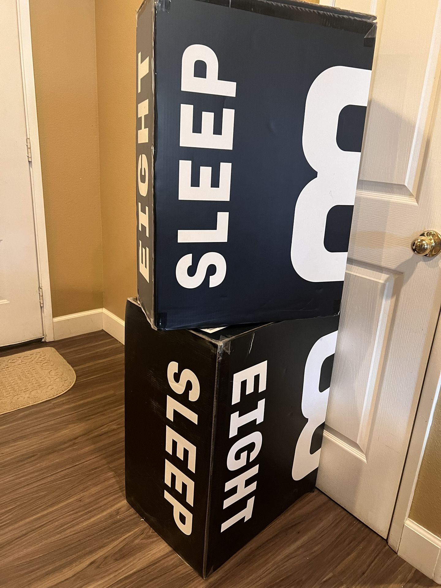 Eight Sleep Pod 4 Smart Mattress (Size: King) $800 Brand New