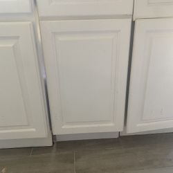 4 Cabinets