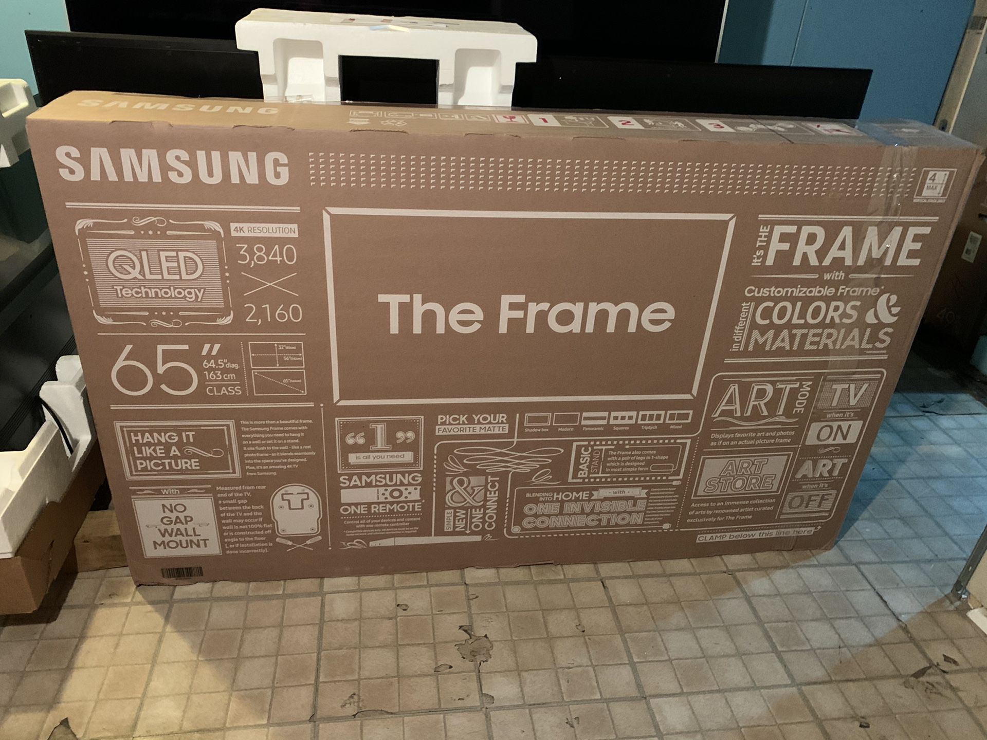 65 Samsung frame qled 4K smart led tv/QN65LS03