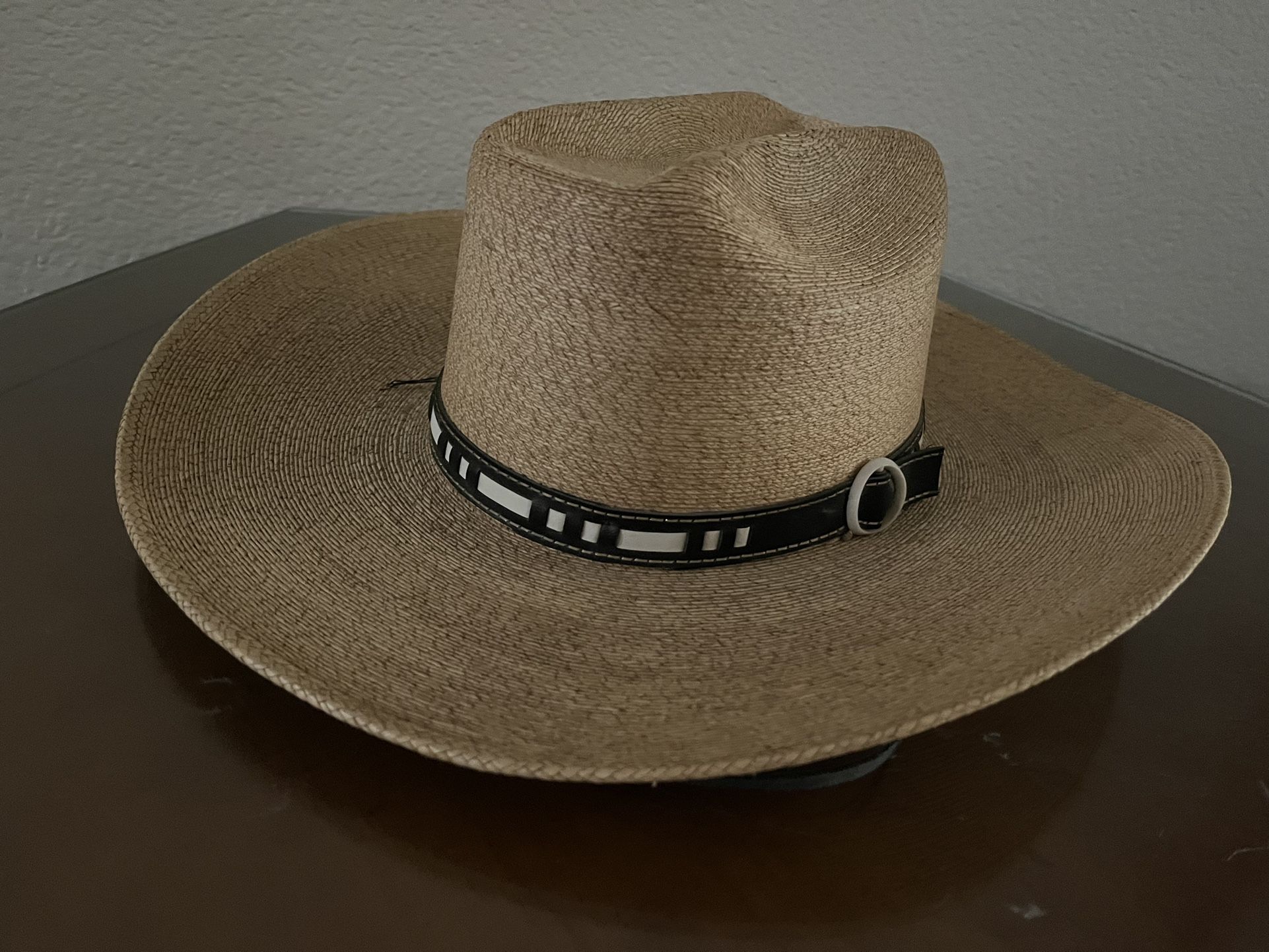 La Guadalupana de Aguascalientes Emiliano Zapata No 115 Approx 21”