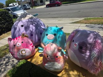 5 Squishmallows