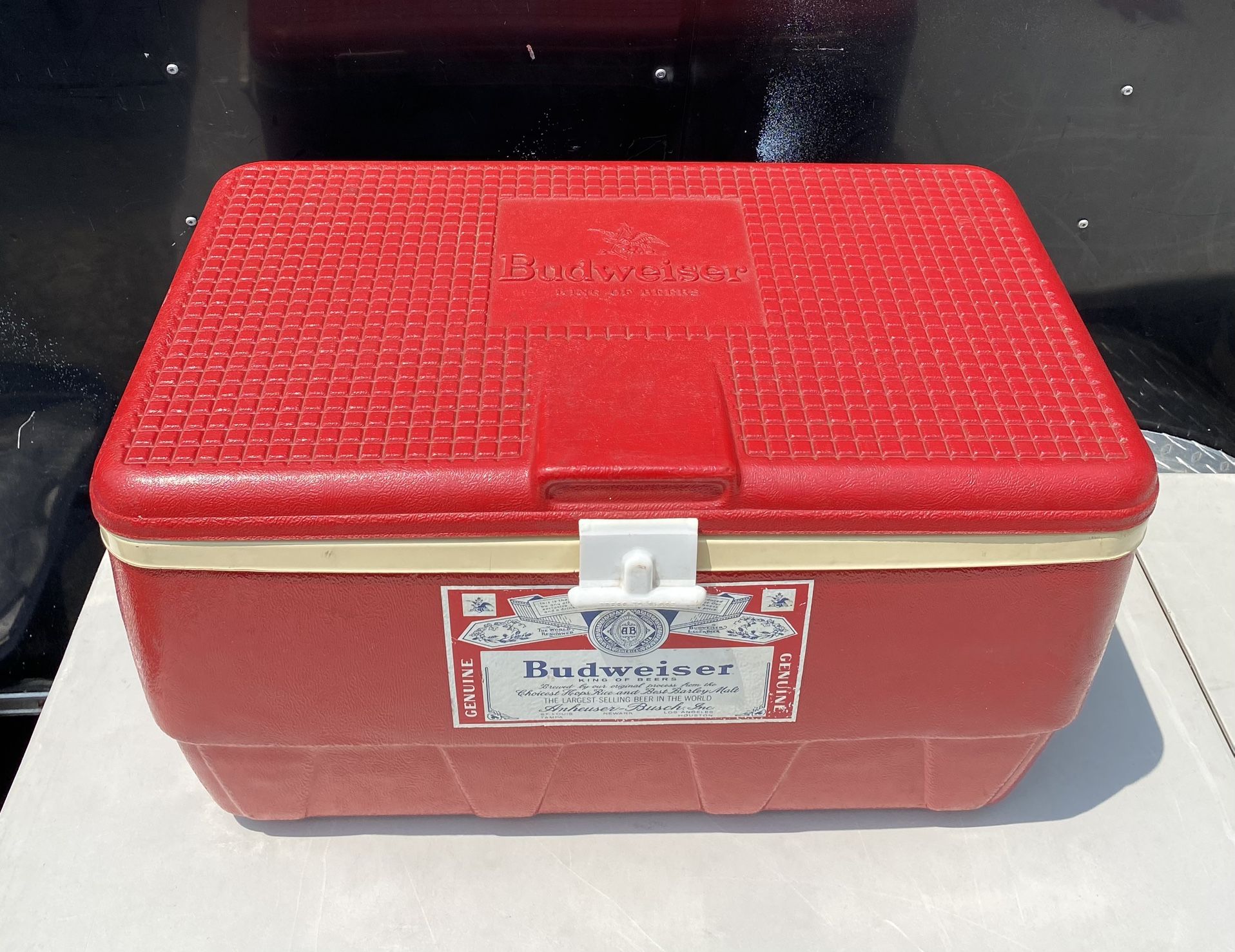 Vintage Budweiser Igloo Ice Chest Cooler
