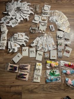 69 Nuevos Aretes, brazaletes, broches para cabello