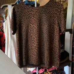 Cheetah Print Top (size L )