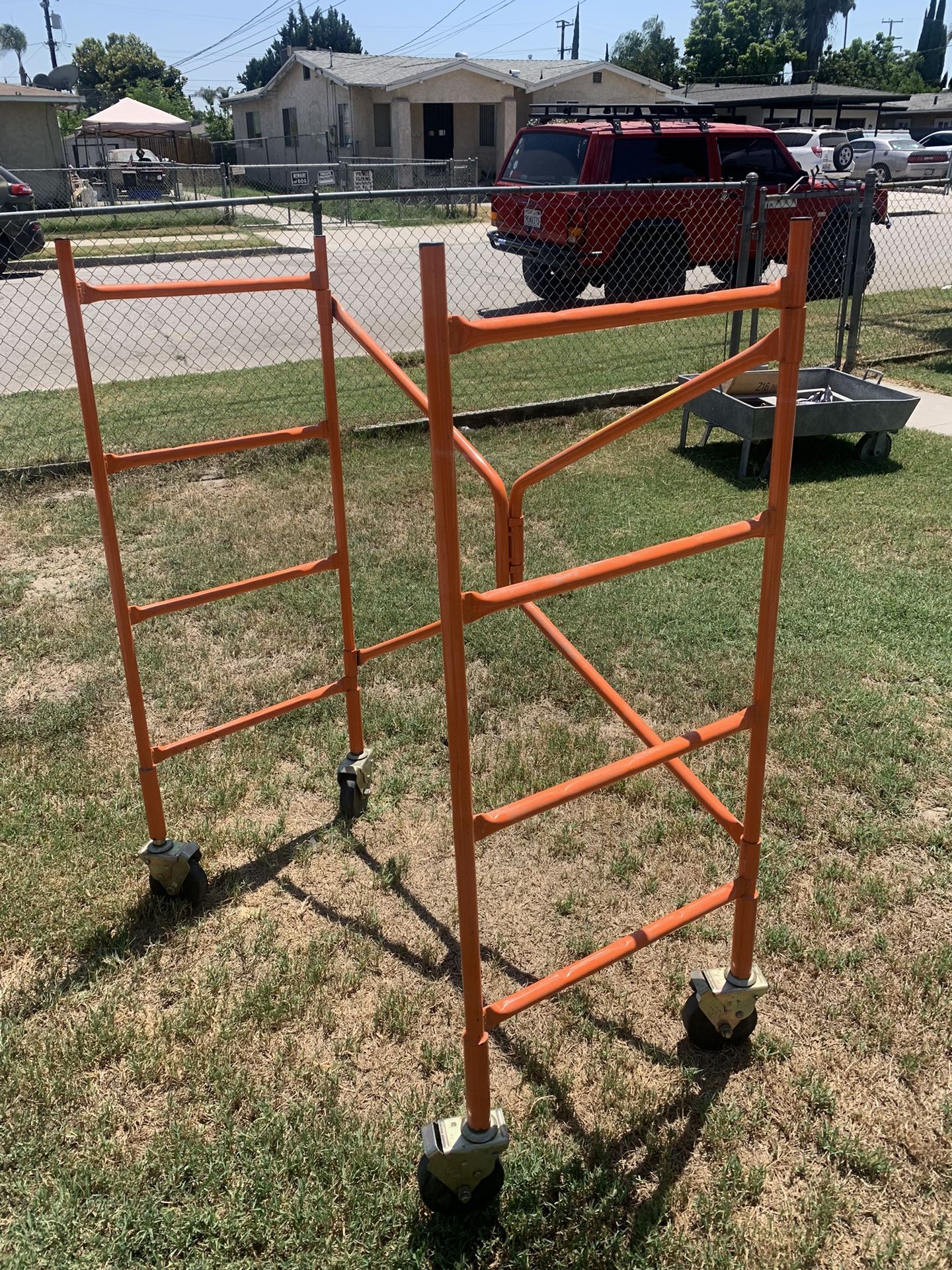 Scaffolding 4’ / Sonny Scaffold Inc. Quick Step