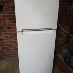 Whirlpool Refrigerator 