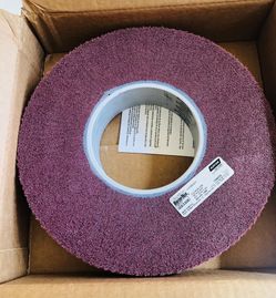 WOW! Norton 05109 Bear-Tex 12" x 2" x 5" Non-Woven Flap Wheel A/O Very Fine Grit