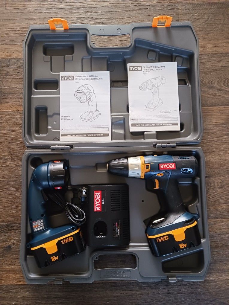 Royobi 18 volt Drill With The Flashlight