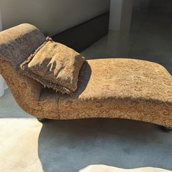Contemporary Chaise Longue Chair With Cushion 