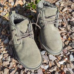 UGG Classic Neumel Chukka Boots - Burnt Olive Green - Women's 12 Mens 10
