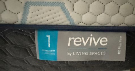 Living Spaces Twin Mattress (Firm, 11") - As-Is
