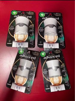 X4 Air Wick Advanced Plug-In Scented Oil Warmers