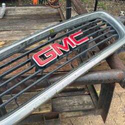 01 Gmc Yukon Sierra Grill Part