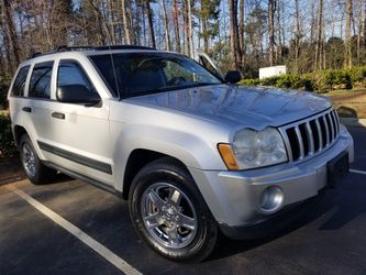 2005 jeep grand cherokee.