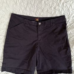 Lee Women's Legendary 9" Chino Bermuda Short black 16
