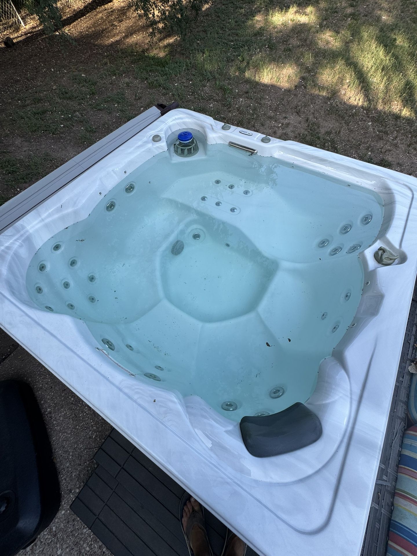 π¦ Hudson Bay HB34 Hot Tub β Like New w/ Brand New Thermal Cover + Steps