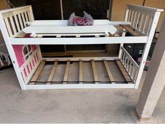 Free bunk bed