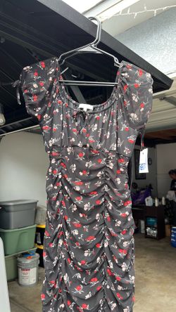 Medium black/floral dress