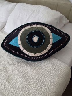Eye pillow