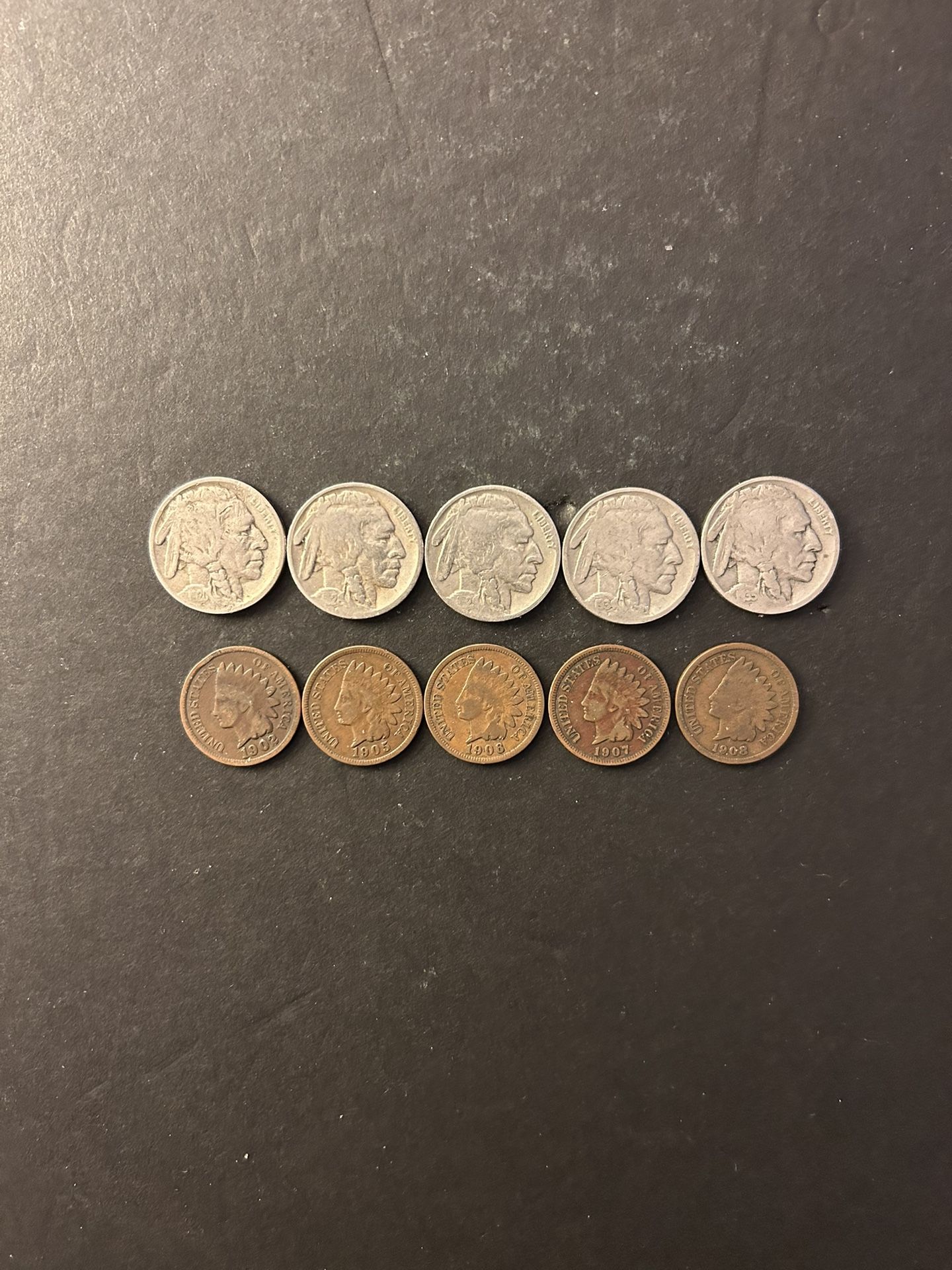Coins – Indian pennies - different dates/Buffalo Nickels - 5 different dates – Total 10 Coins