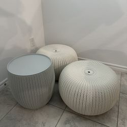 In/outdoor Poufs And Round Table w/storage